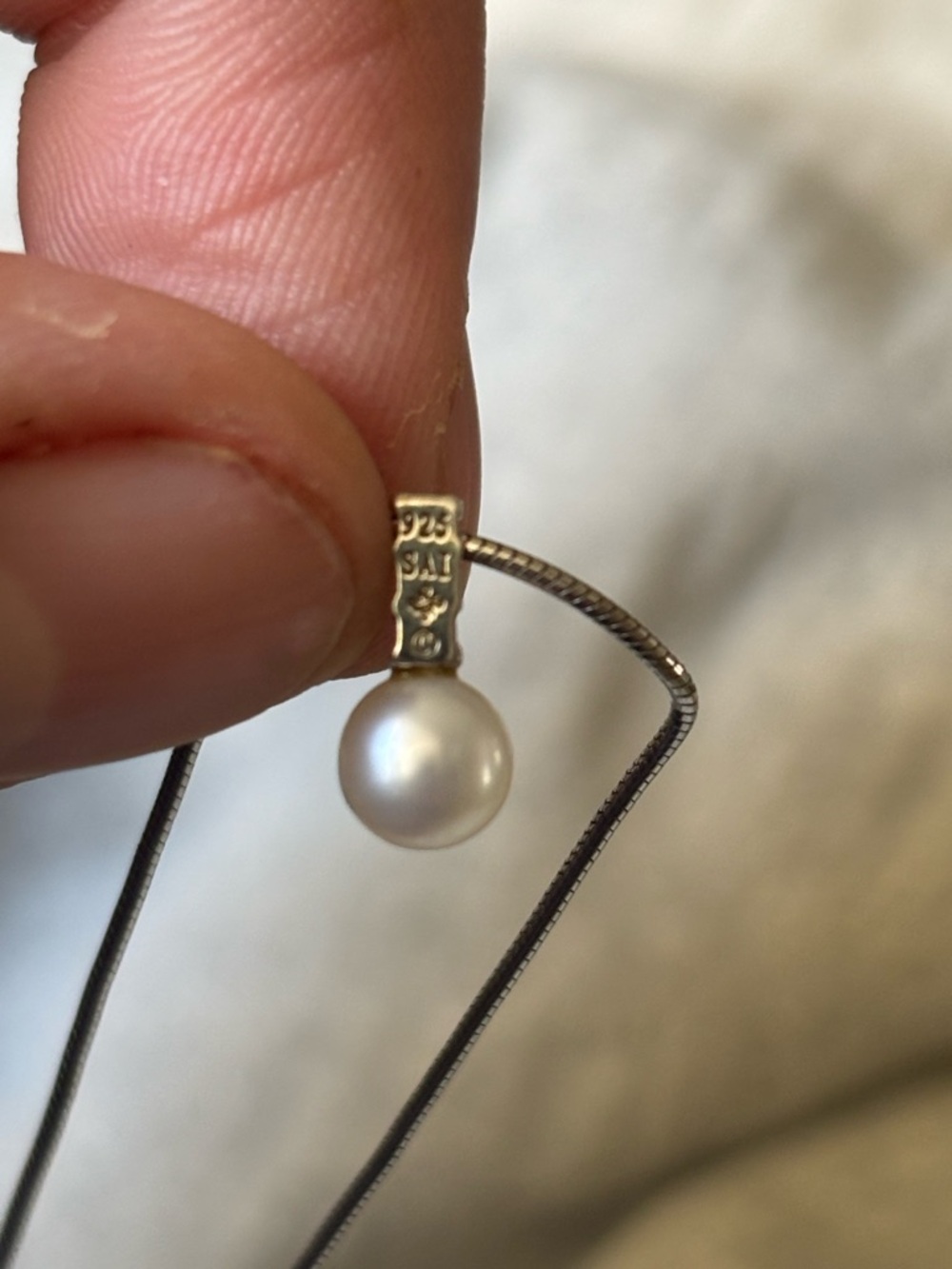 Sterling Silver Necklace with Pearl and diamond Pendant - Picture 6 of 6